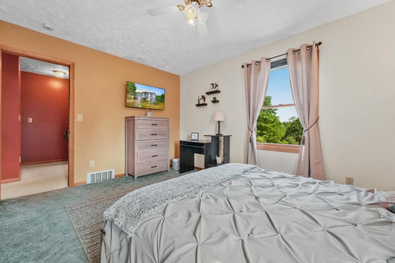 Holiday home Long Retreat- Hot Tub, Pool Table, Firepit *